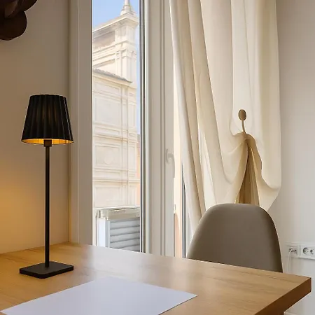 Timeless Home Deluxe Cinema Suite Apartment