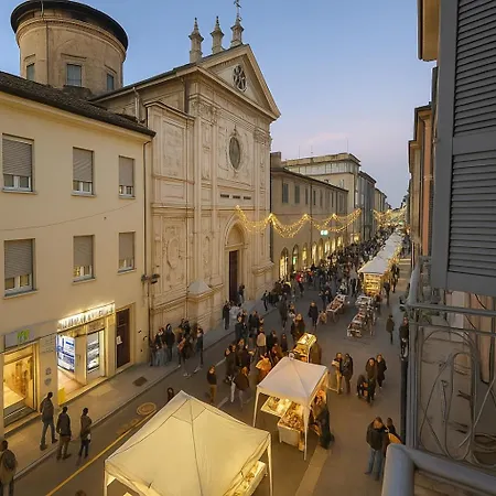 Timeless Deluxe Cinema Apartament *