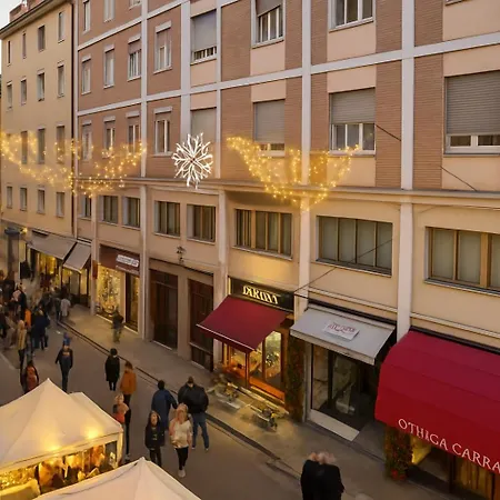 Timeless Deluxe Cinema Apartament *