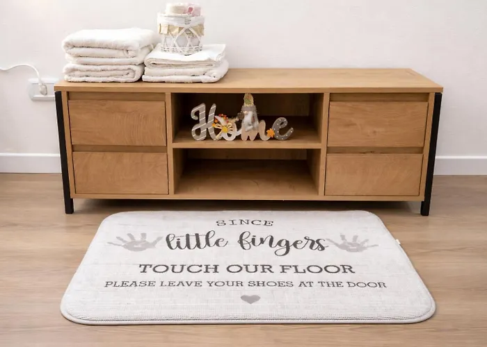 Timeless Deluxe Cinema